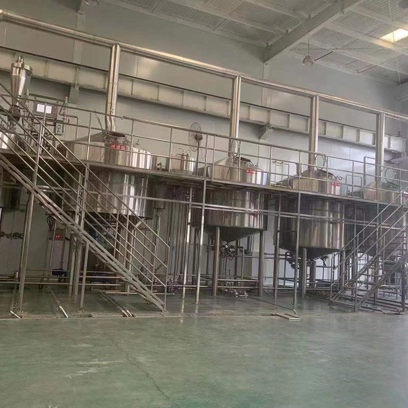 个旧小型啤酒设备